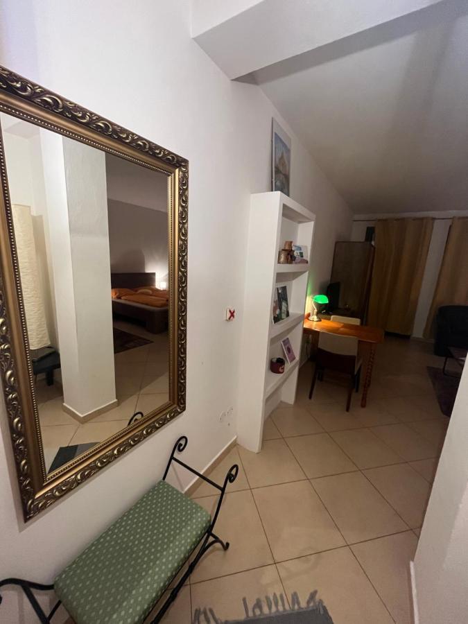 Monelly Apartman Komárno Εξωτερικό φωτογραφία